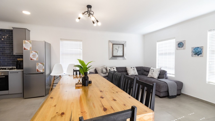 4 Bedroom Property for Sale in Sandy Point Beach Estate Western Cape
